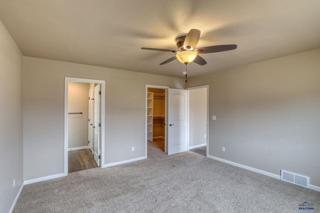 517 SAPPHIRE LN, Rapid City, SD 57701
