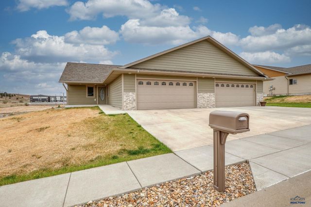 517 SAPPHIRE LN, Rapid City, SD 57701
