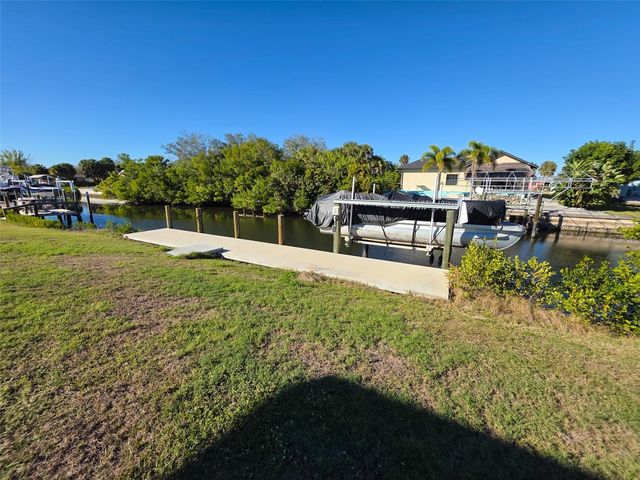 18946 AYRSHIRE CIRCLE, Port Charlotte, FL 33948