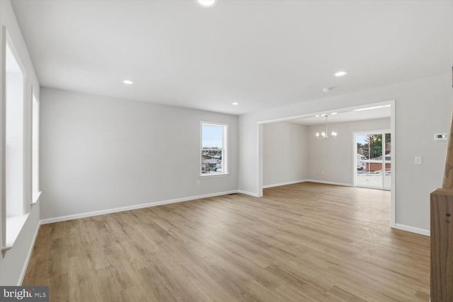 819 3RD AVE, Hershey, PA 17033