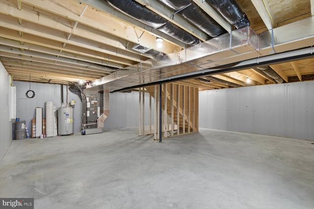 819 3RD AVE, Hershey, PA 17033