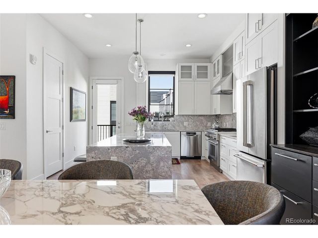 825 Bellaire St, Denver, CO 80220