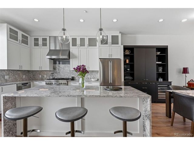 825 Bellaire St, Denver, CO 80220