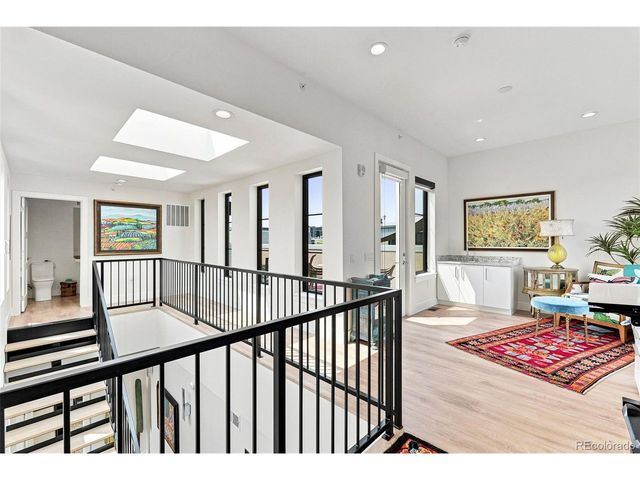 825 Bellaire St, Denver, CO 80220