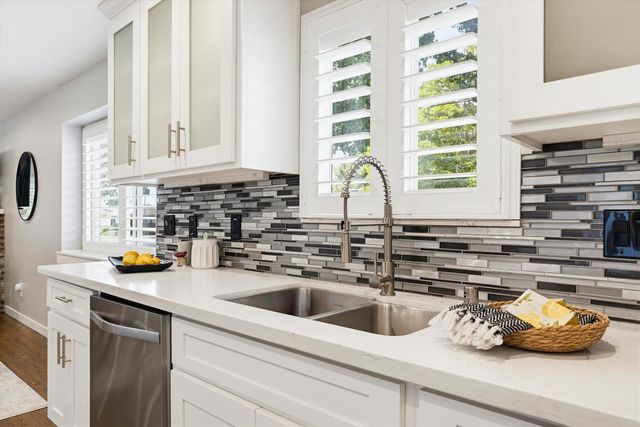 5101 C St, Sacramento, CA 95819