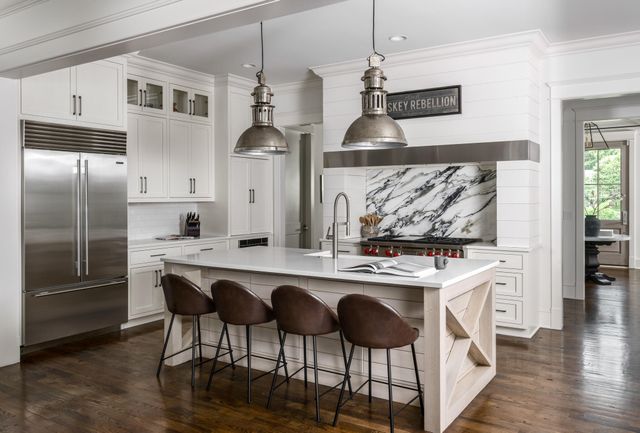 4527 Beacon Dr, Nashville, TN 37215