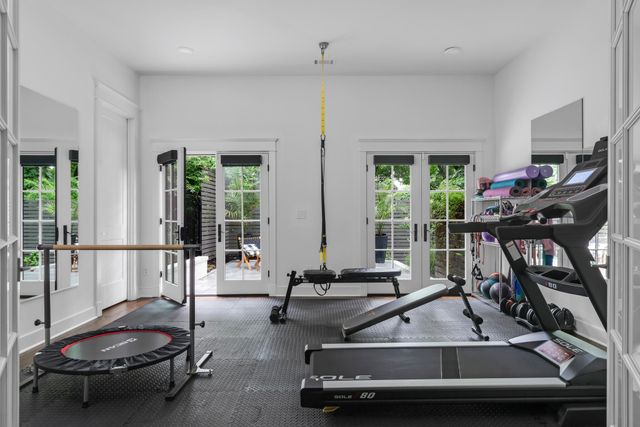 4527 Beacon Dr, Nashville, TN 37215