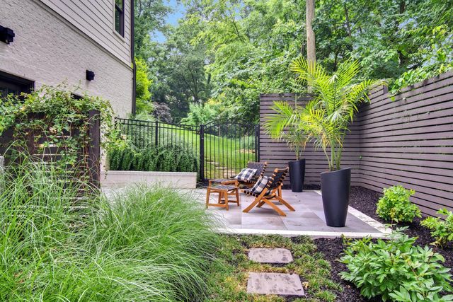 4527 Beacon Dr, Nashville, TN 37215