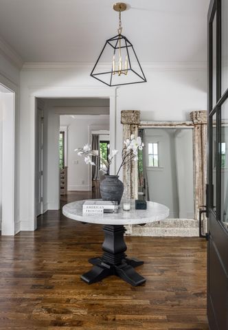 4527 Beacon Dr, Nashville, TN 37215