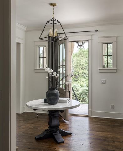 4527 Beacon Dr, Nashville, TN 37215