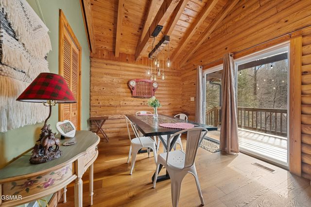 1284 Laurel Lick Road, Sevierville, TN 37862