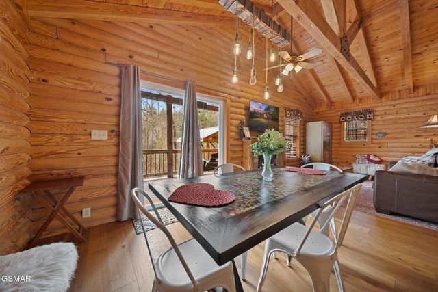 1284 Laurel Lick Road, Sevierville, TN 37862