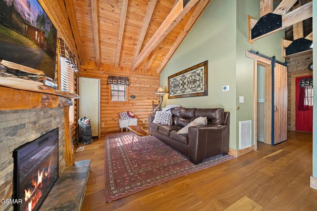 1284 Laurel Lick Road, Sevierville, TN 37862