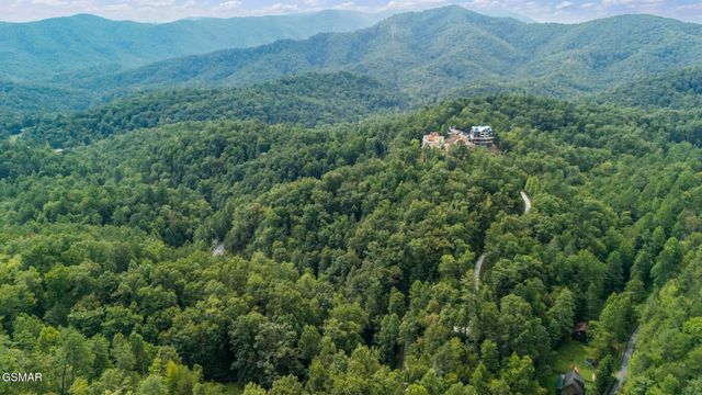 1284 Laurel Lick Road, Sevierville, TN 37862