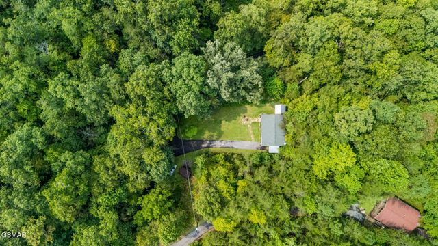 1284 Laurel Lick Road, Sevierville, TN 37862