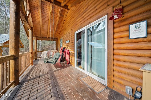 1284 Laurel Lick Road, Sevierville, TN 37862