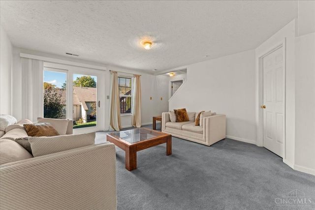 4987 Kleeman Green Drive, Green Twp, OH 45211