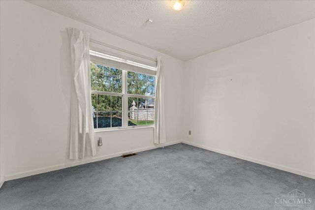 4987 Kleeman Green Drive, Green Twp, OH 45211