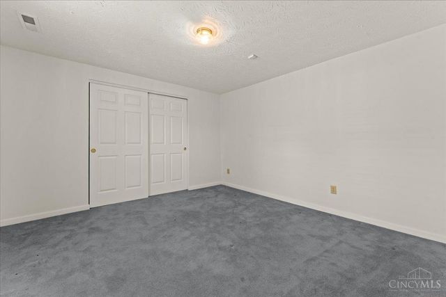 4987 Kleeman Green Drive, Green Twp, OH 45211