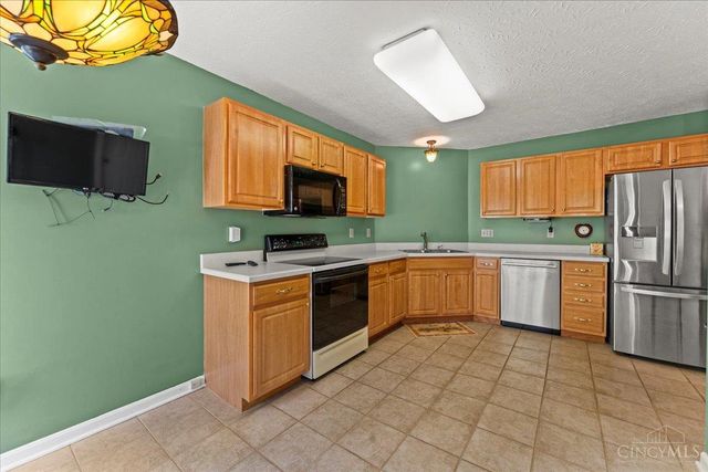 4987 Kleeman Green Drive, Green Twp, OH 45211