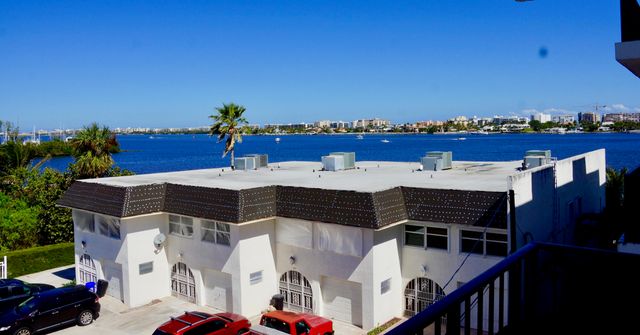 301 Croton Avenue 406, Lantana, FL 33462