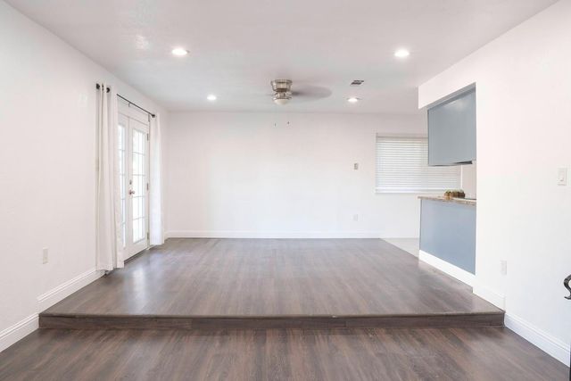 4584 N Hulbert Avenue, Fresno, CA 93705