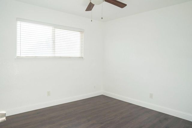 4584 N Hulbert Avenue, Fresno, CA 93705