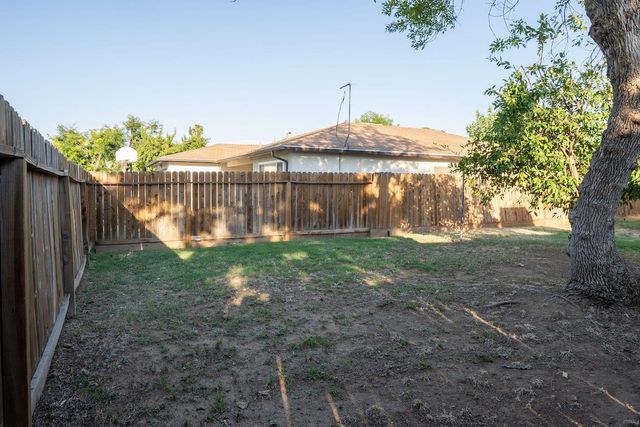4584 N Hulbert Avenue, Fresno, CA 93705