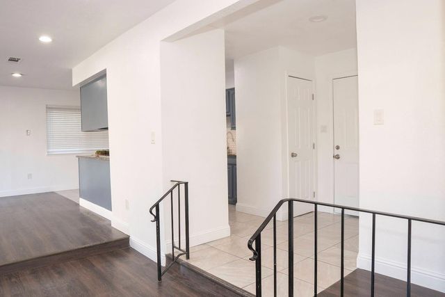 4584 N Hulbert Avenue, Fresno, CA 93705
