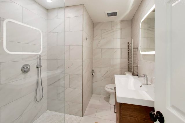 3839 N Western Avenue 202, Chicago, IL 60618