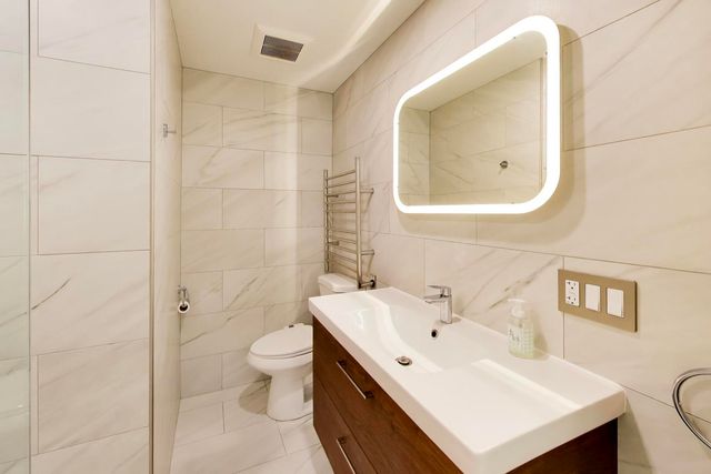 3839 N Western Avenue 202, Chicago, IL 60618