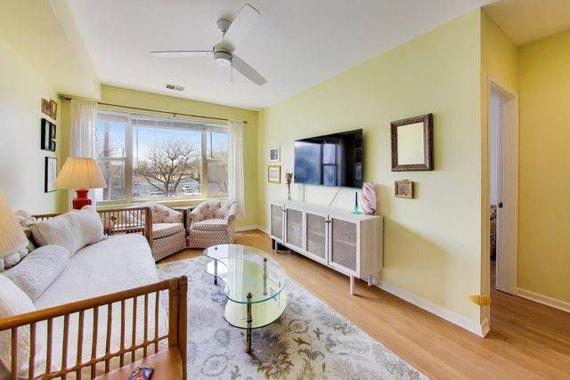 3839 N Western Avenue 202, Chicago, IL 60618