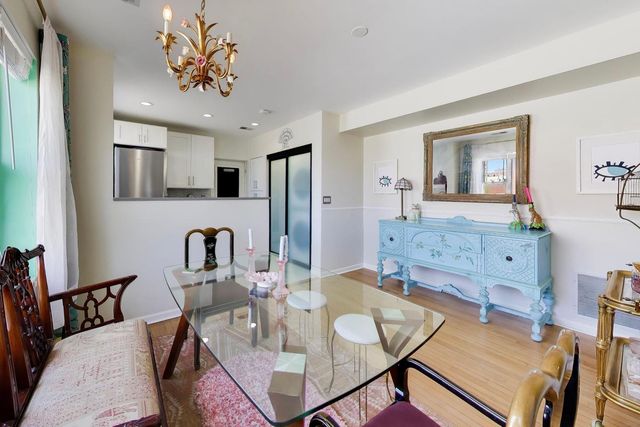 3839 N Western Avenue 202, Chicago, IL 60618