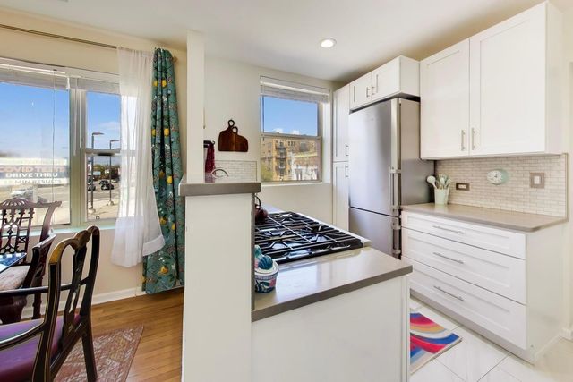 3839 N Western Avenue 202, Chicago, IL 60618