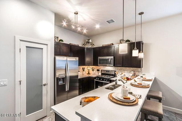 3869 Belief Lane, El Paso, TX 79938