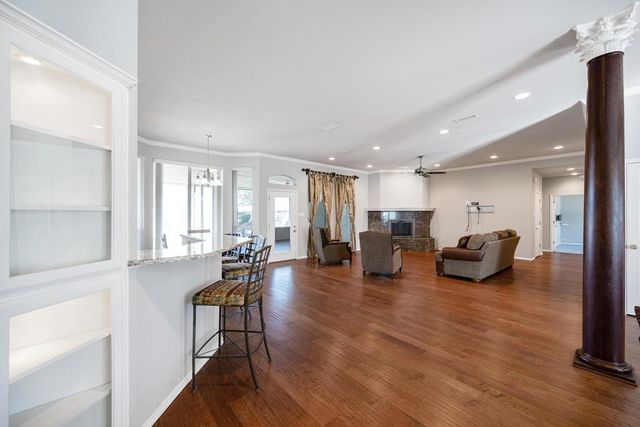 1109 E County Rd 124, Midland, TX 79706