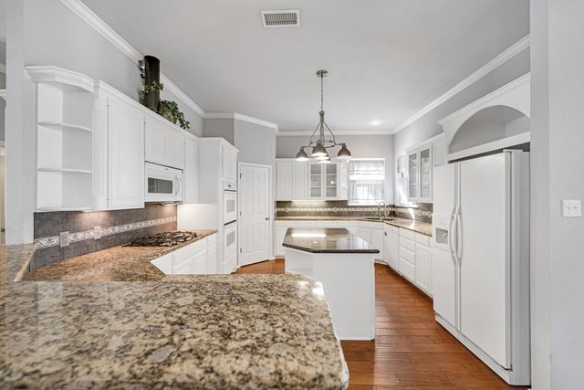 1109 E County Rd 124, Midland, TX 79706