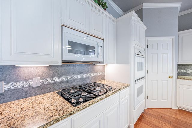 1109 E County Rd 124, Midland, TX 79706