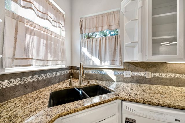 1109 E County Rd 124, Midland, TX 79706