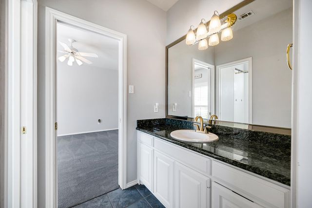 1109 E County Rd 124, Midland, TX 79706