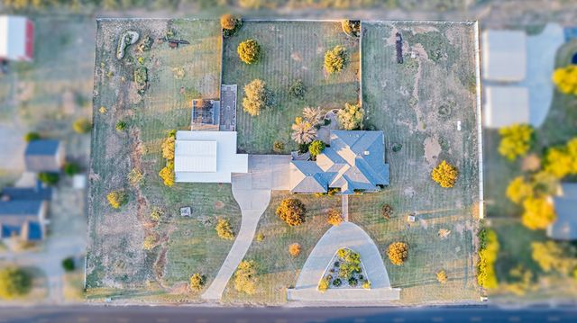 1109 E County Rd 124, Midland, TX 79706