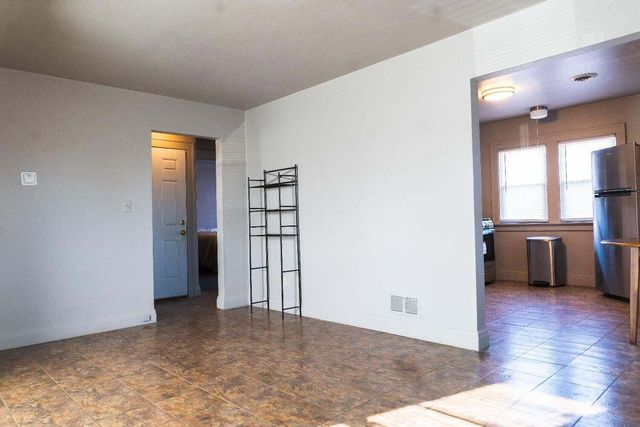 200 W 36th Place, Gary, IN 46408