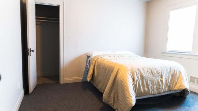 200 W 36th Place, Gary, IN 46408