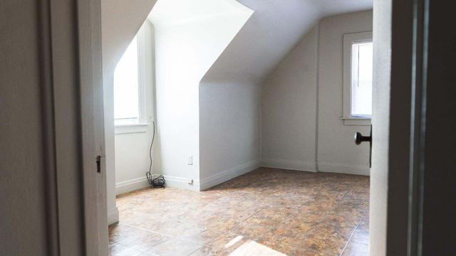 200 W 36th Place, Gary, IN 46408