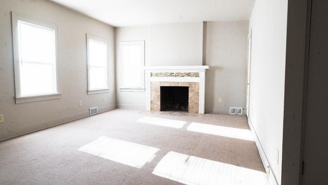 200 W 36th Place, Gary, IN 46408