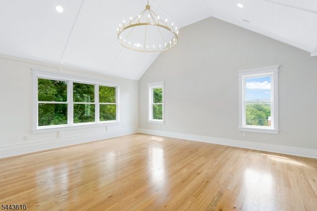 752 Valley Rd, Long Hill Twp., NJ 07933
