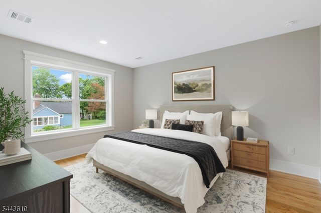 752 Valley Rd, Long Hill Twp., NJ 07933