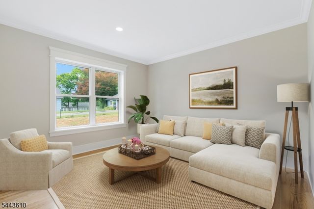 752 Valley Rd, Long Hill Twp., NJ 07933