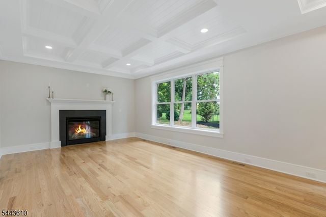752 Valley Rd, Long Hill Twp., NJ 07933