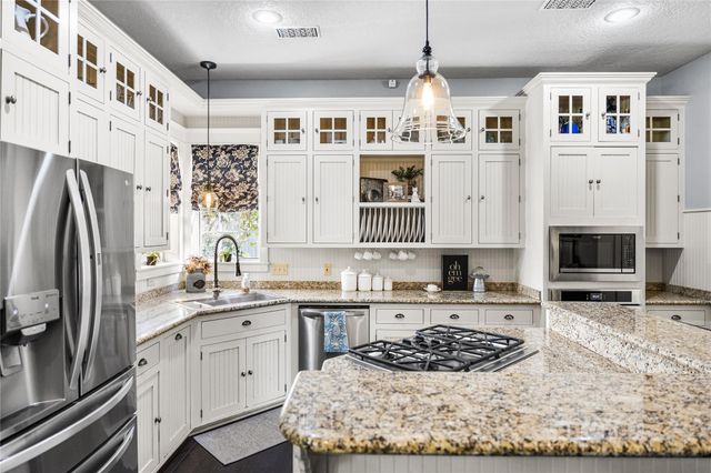 24221 Decker Prairie Rosehill Road, Magnolia, TX 77355